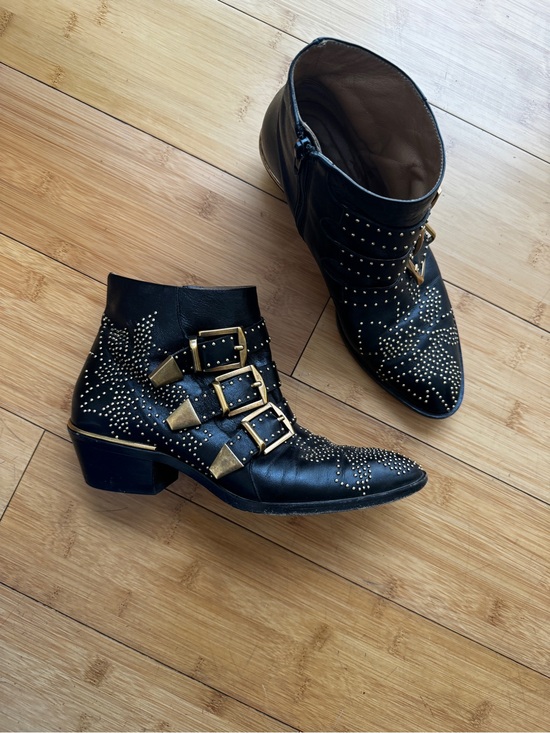Chloe Shoes - CHLOE, 5, EU 35, Susanna ankle boot in black and gold